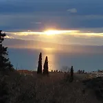 Zelis In Pelion Greece אפיסוס